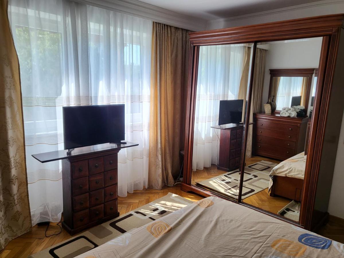 Apartament Florilor バイア·マーレ エクステリア 写真