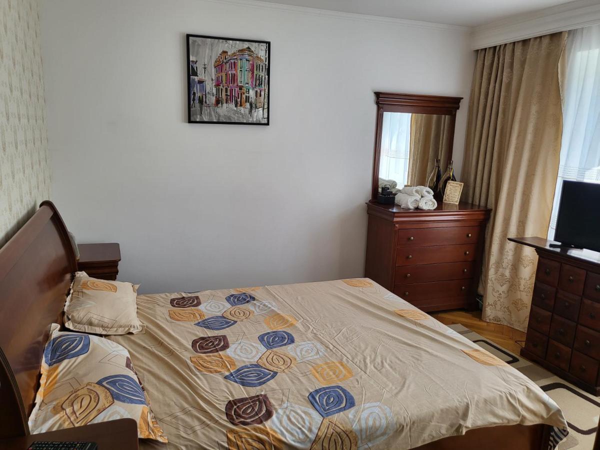 Apartament Florilor バイア·マーレ エクステリア 写真